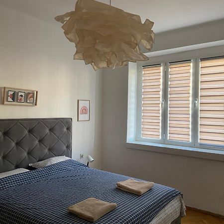 Right In The Heart Of Podgorica!アパートメント エクステリア 写真